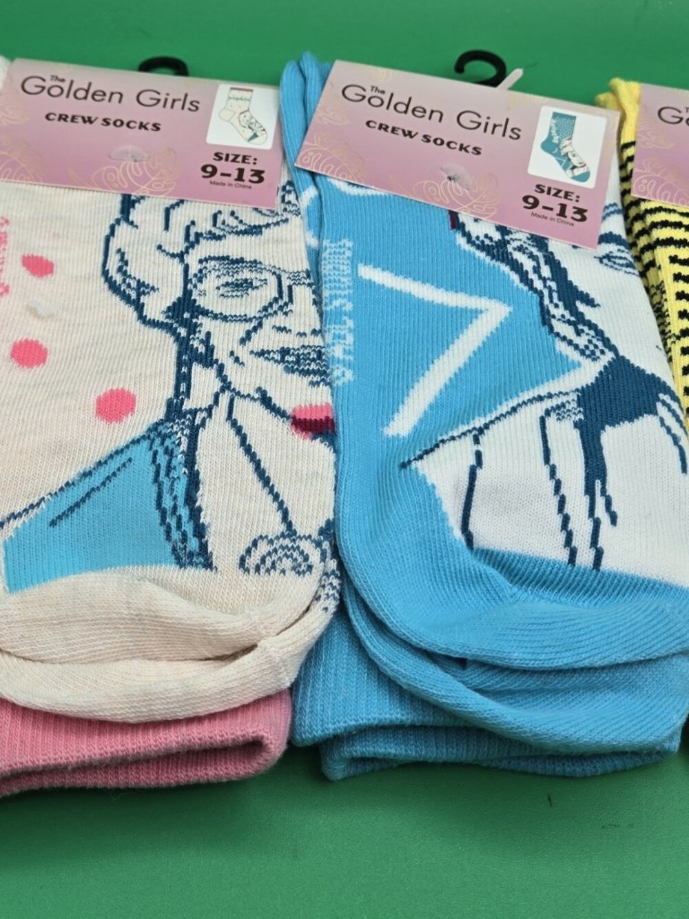 A Lot Of 4 Golden Girls Crew Socks Fits Shoe Size 9-13